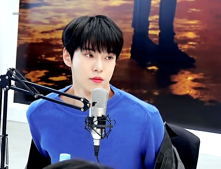 [잡담] 어깨미남…. 짜릿 | 인스티즈