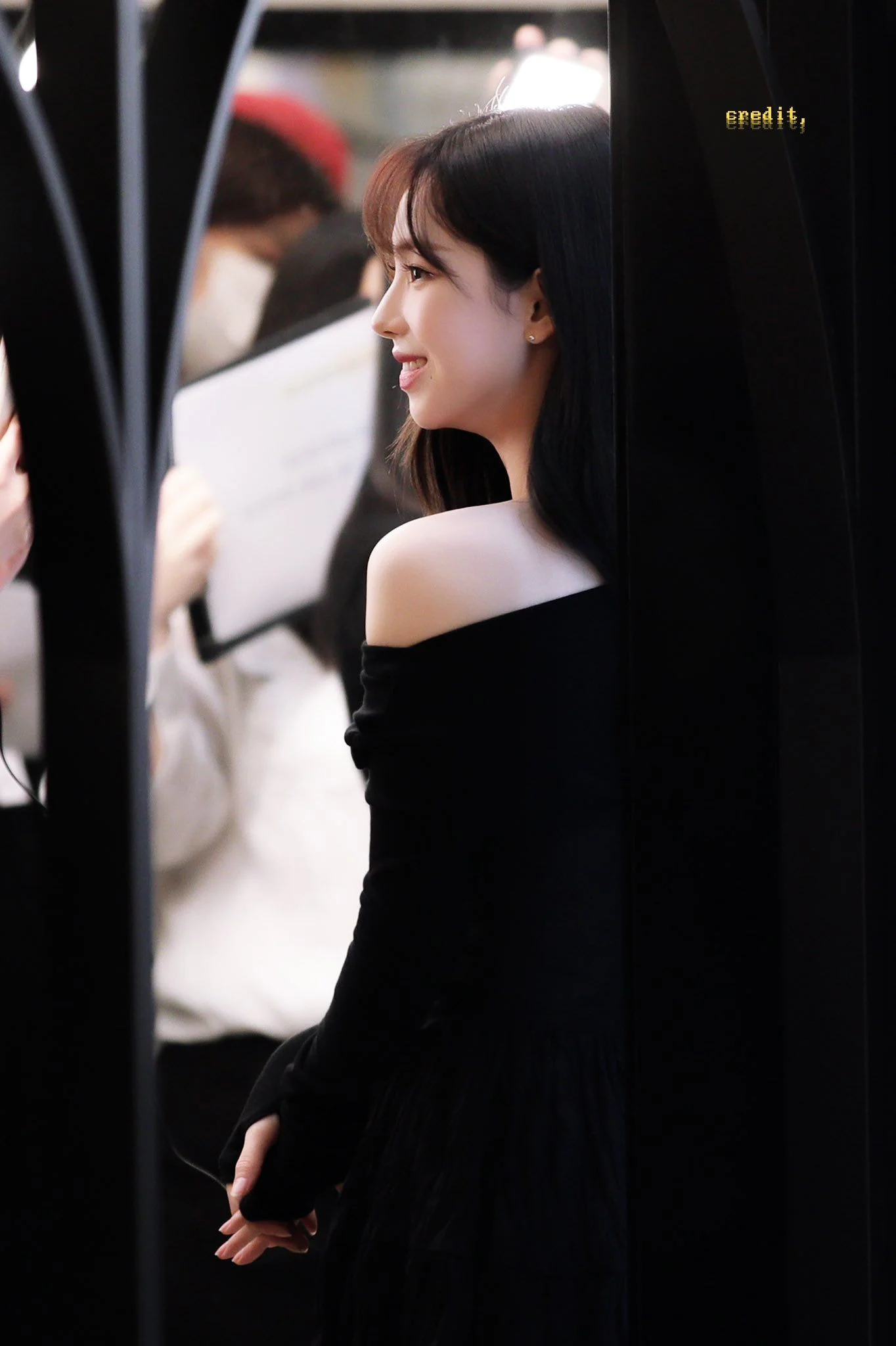 [잡담] 오늘자 앞머리 카리나 왜케 청순해 | 인스티즈