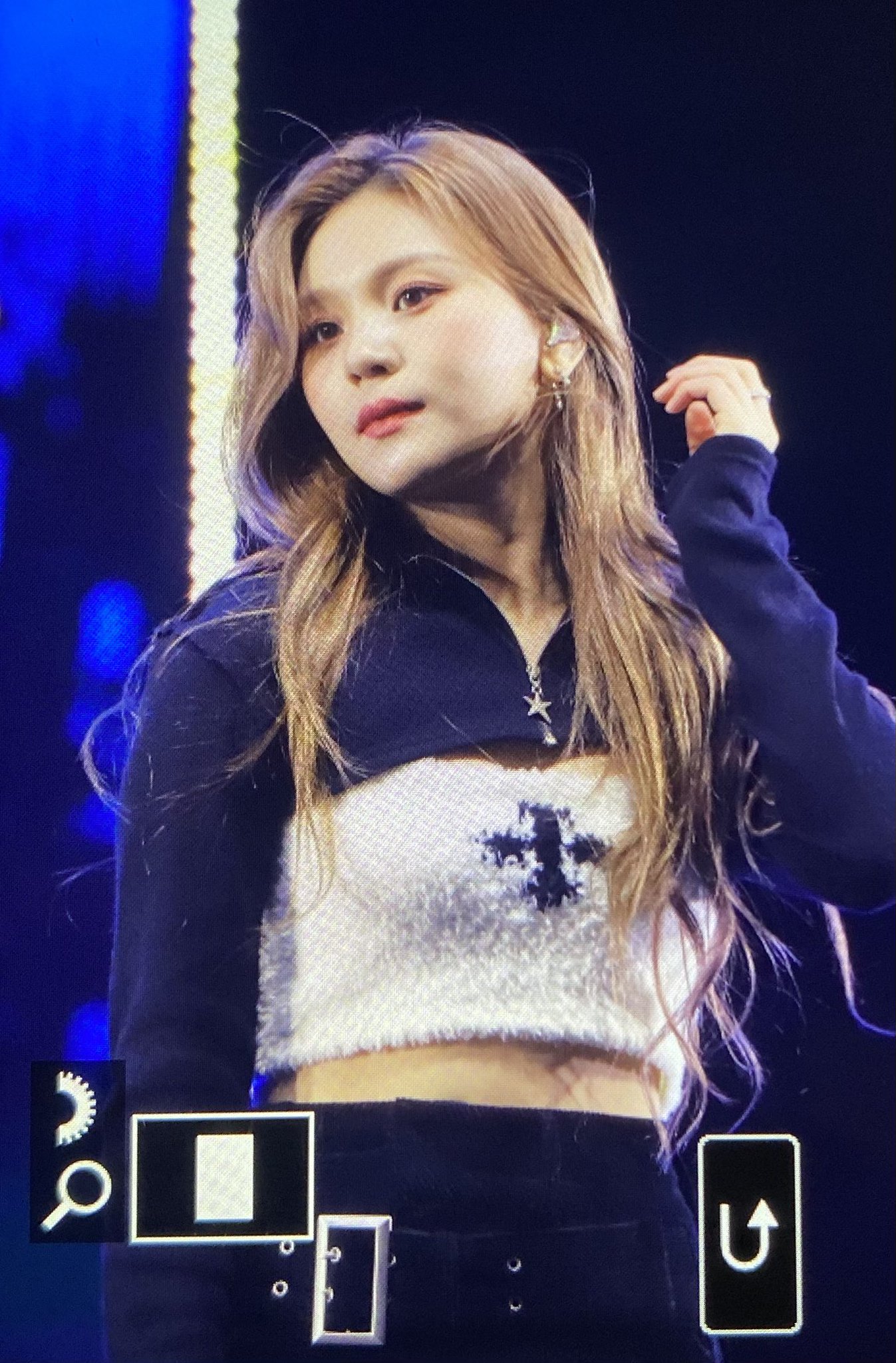 [잡담] 엄지 얼굴 진짜 잘 씀 | 인스티즈