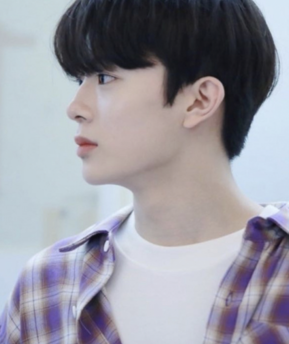 [잡담] 이 남자 아이돌 누구야? | 인스티즈