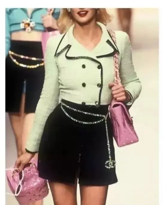 [잡담] 헐 이거 뭔가 블핑이나 트와가 입은 적 있는 거 가탱 | 인스티즈