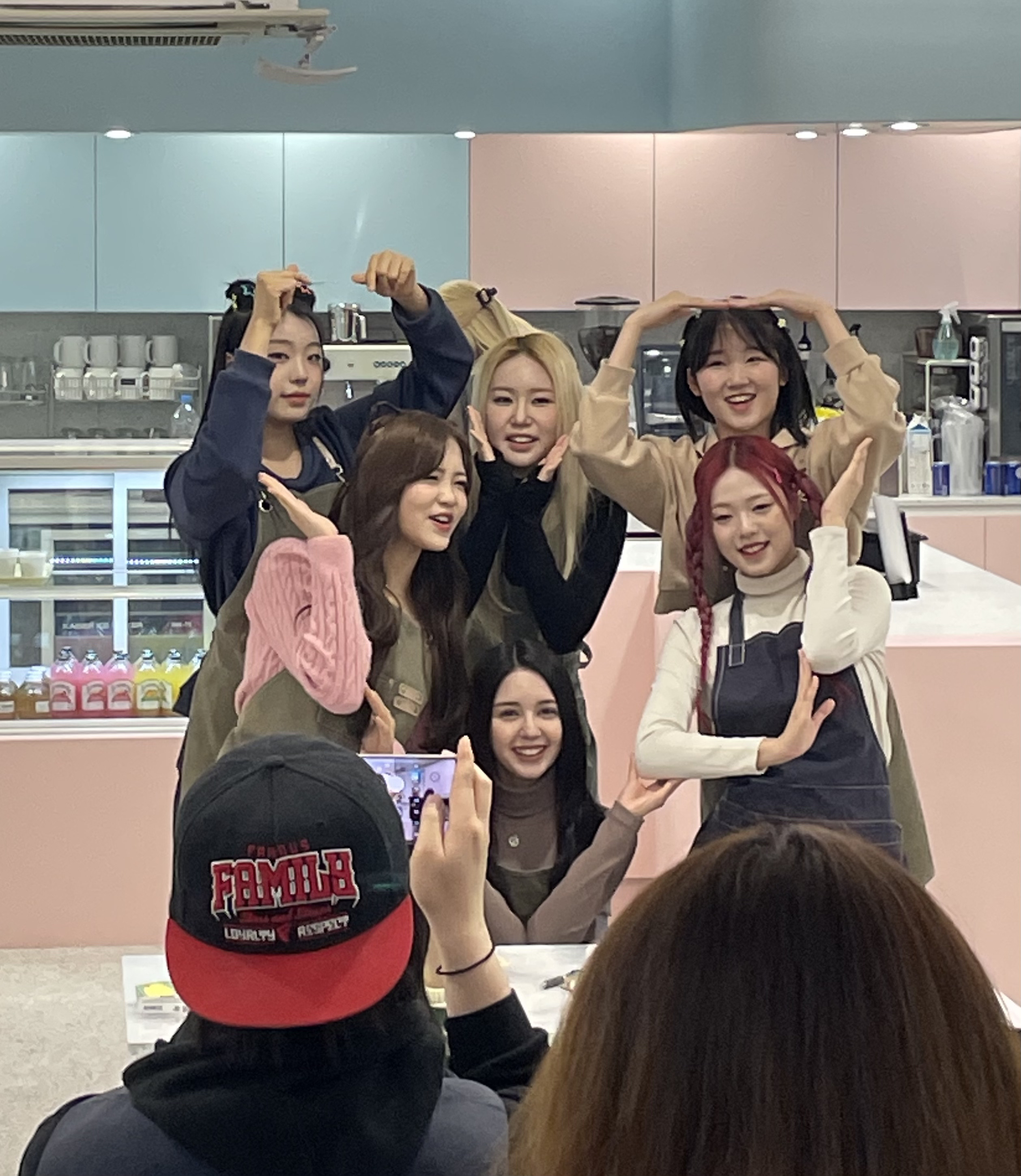 [잡담] 유에 오늘 완전 빨간마리 앤이야 | 인스티즈