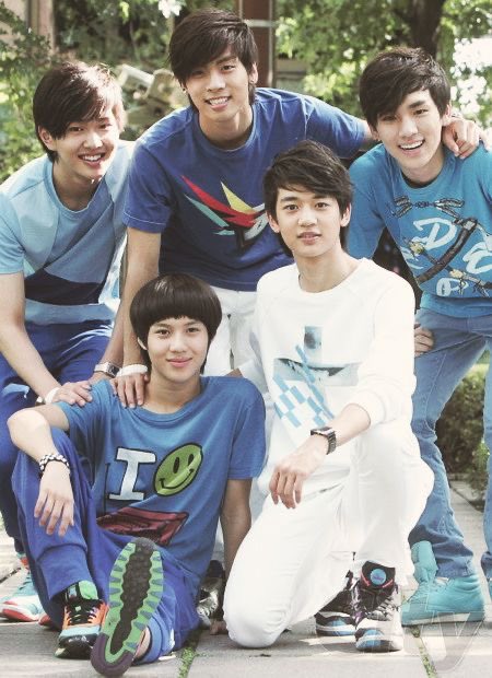 [잡담] 스엠은 어떻게 아기들을 데뷔 시킬 생각을 했지 싶은 사진들 모음 | 인스티즈