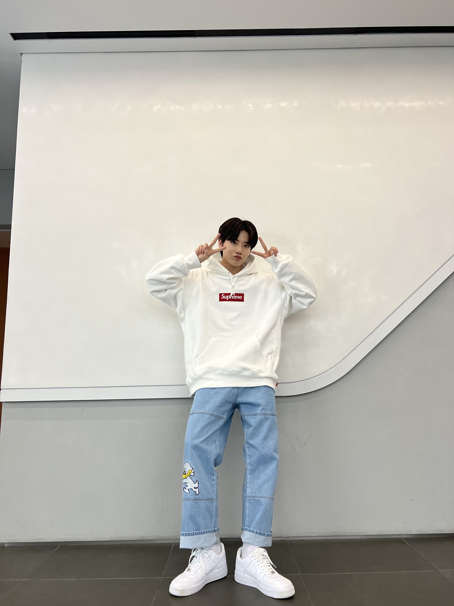 [잡담] 트레저 준규 공항패션 뭐 입고 나올지 트메들 예상 적중한거 넘 귀여웤ㅋㅋㅋㅋㅋ | 인스티즈