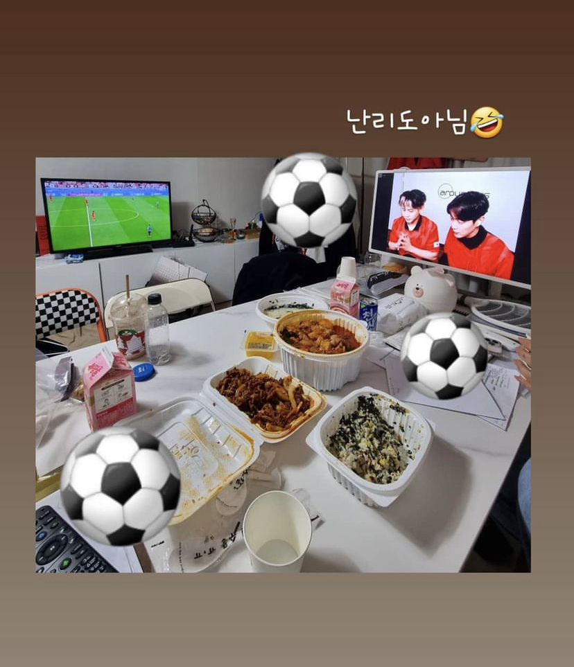 [잡담] 하이라이트 스타일리스트분은 윤두준이 피피티 사부작대면서 만들고있는거 봤을텐데 | 인스티즈