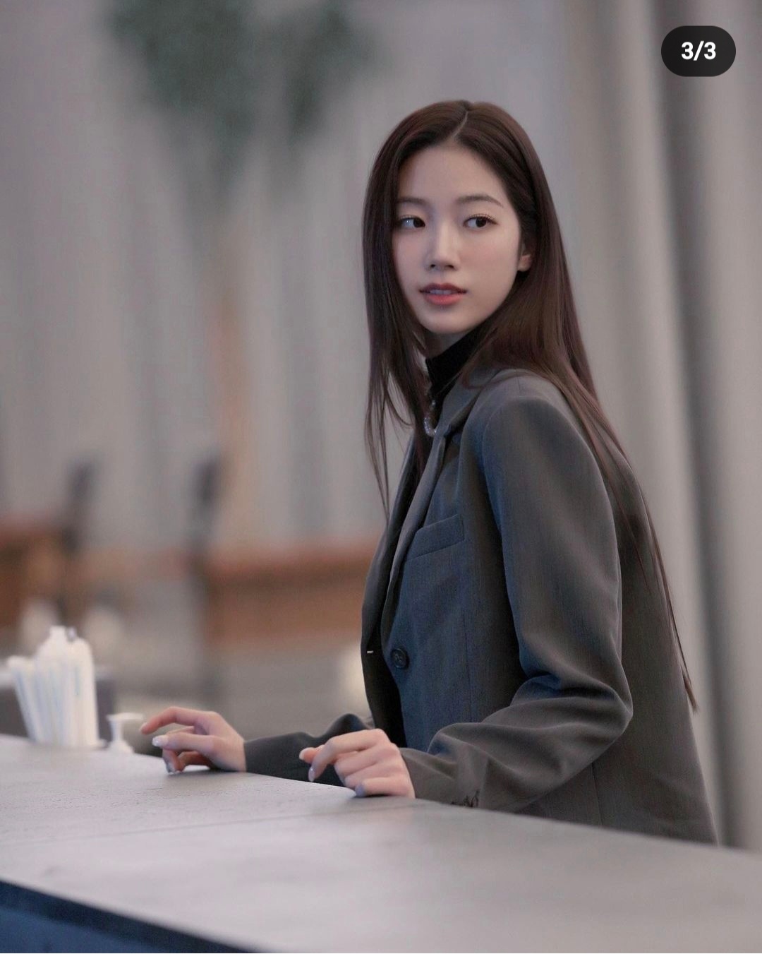 [잡담] 카즈하 이 사진들 뭔가 한드 재질 | 인스티즈