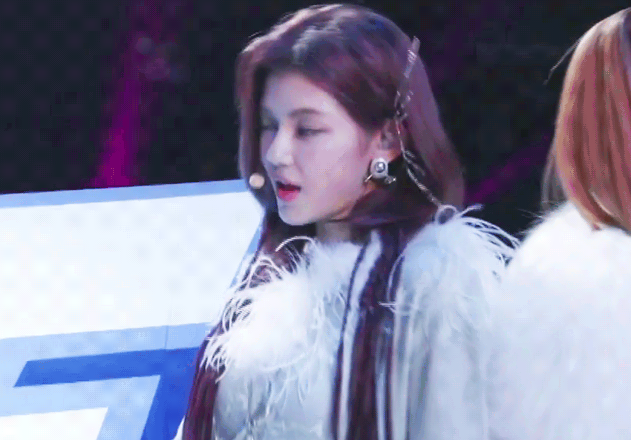 [잡담] 다니엘 오늘 되게 묘하다 | 인스티즈