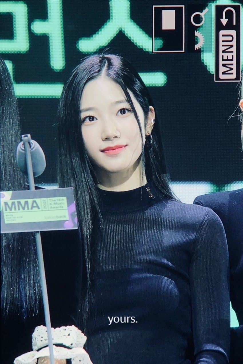 [잡담] 르세라핌 카즈하 선녀 얼굴에 나무꾼 몸이란거 진짜 찰떡 비유 ㅜㅋㅋㅋㅋ | 인스티즈