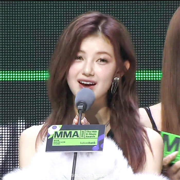 [잡담] 다니엘 오늘 되게 묘하다 | 인스티즈