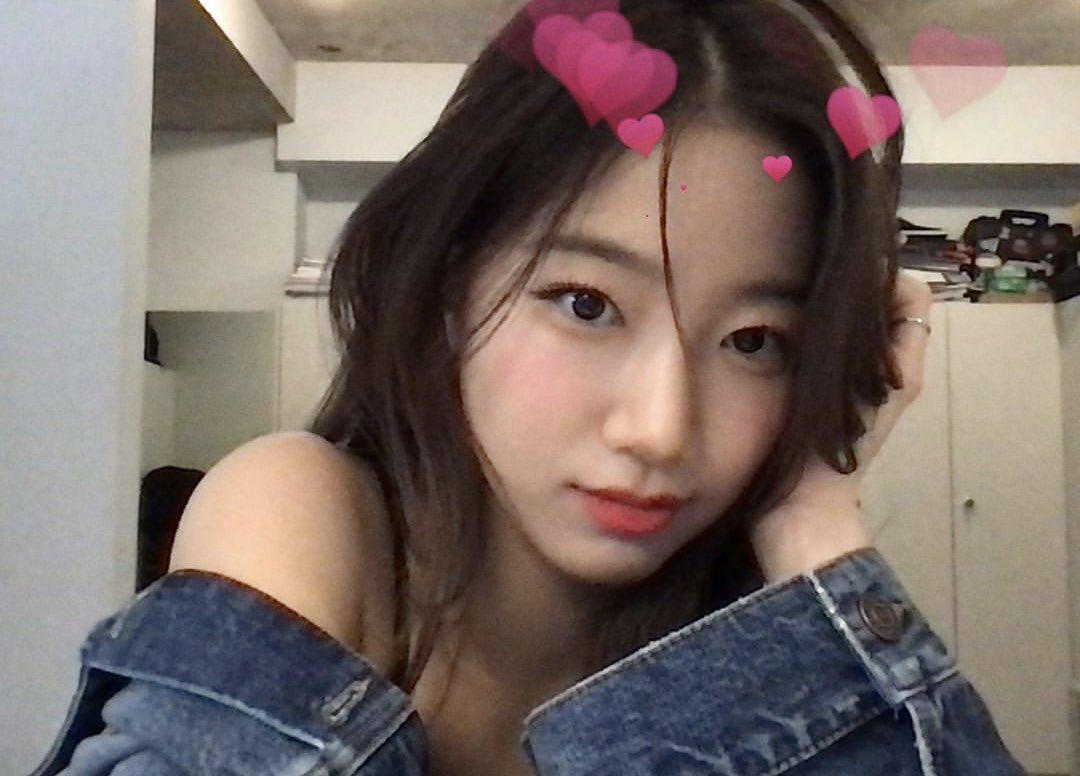 [잡담] 르세라핌 카즈하 선녀 얼굴에 나무꾼 몸이란거 진짜 찰떡 비유 ㅜㅋㅋㅋㅋ | 인스티즈