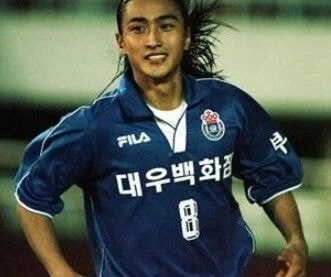 [잡담] 안정환 리즈시절 사진 쭉 보는데 진짜.. 진짜 잘생겼다 | 인스티즈