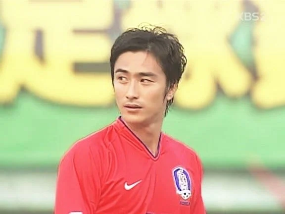 [잡담] 안정환 리즈시절 사진 쭉 보는데 진짜.. 진짜 잘생겼다 | 인스티즈