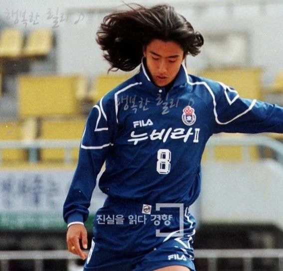 [잡담] 안정환 리즈시절 사진 쭉 보는데 진짜.. 진짜 잘생겼다 | 인스티즈