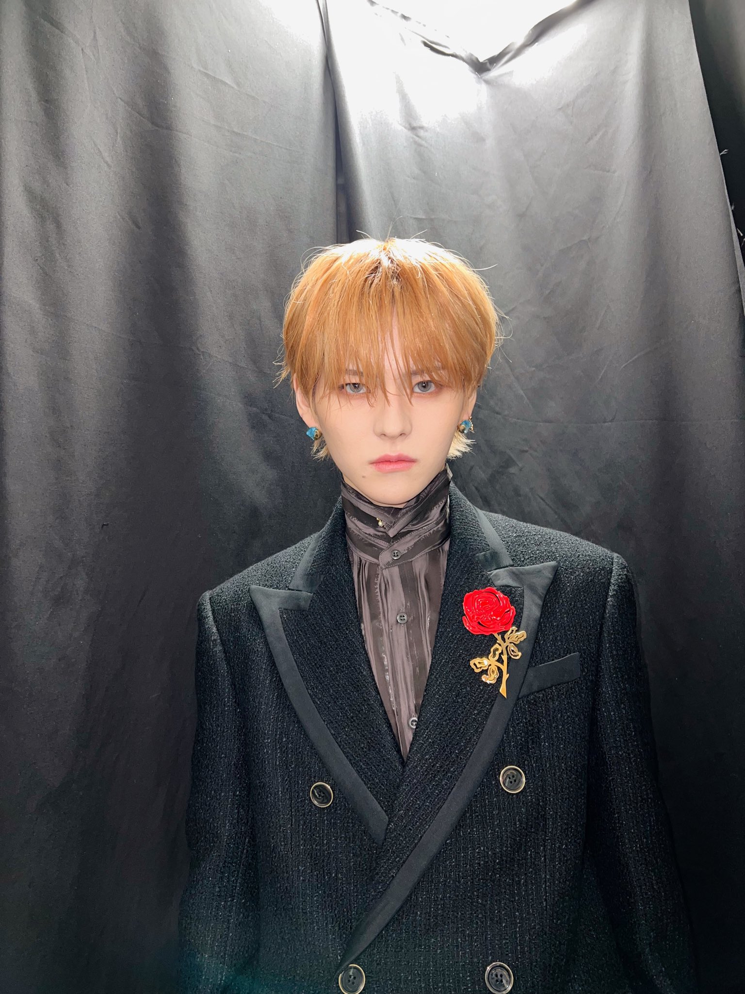 [잡담] 얘들아 오늘 트레저 주황머리 걔 사진 떳는데 미쳤다 그냥 | 인스티즈