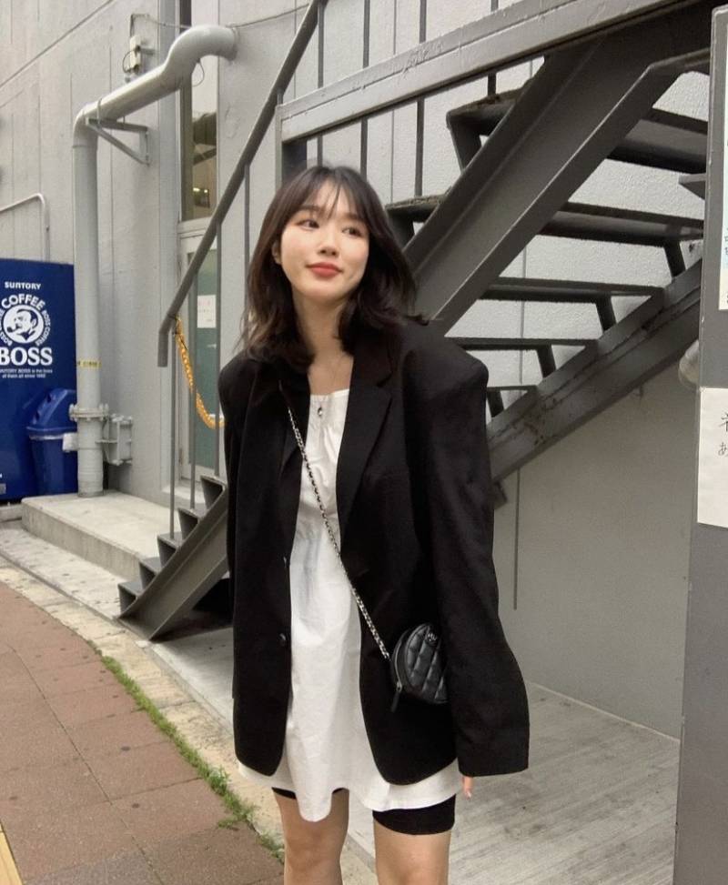 유인짱 이런 옷 비슷한 거 아는 사람ㅜㅜㅜㅜ | 인스티즈