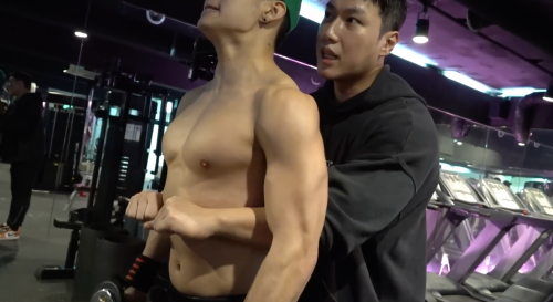 [잡담] 트릭스 마른 근육 미쳤다.. | 인스티즈