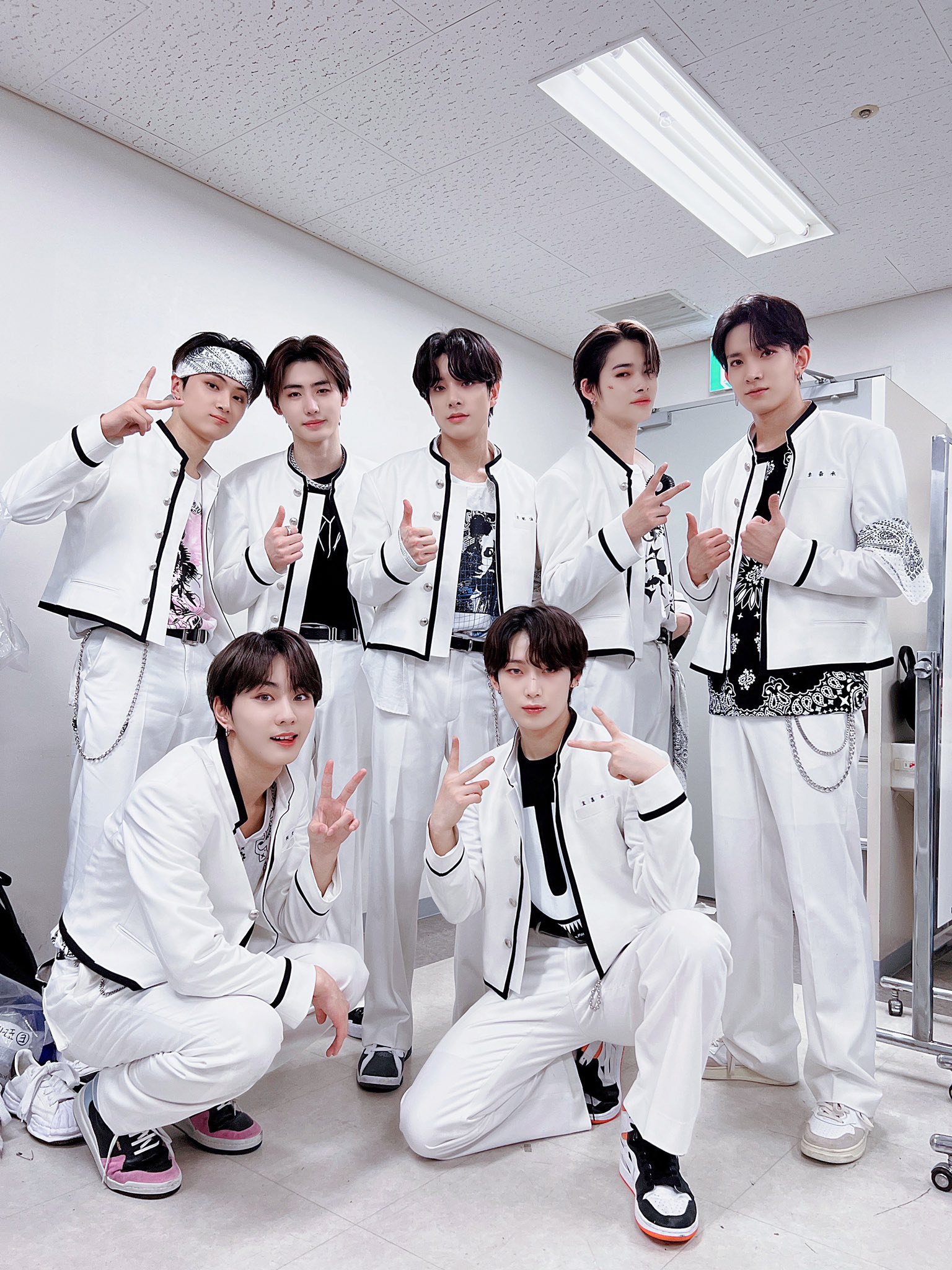 [잡담] 가쿠란 색별로 입는 아이돌 호감 | 인스티즈