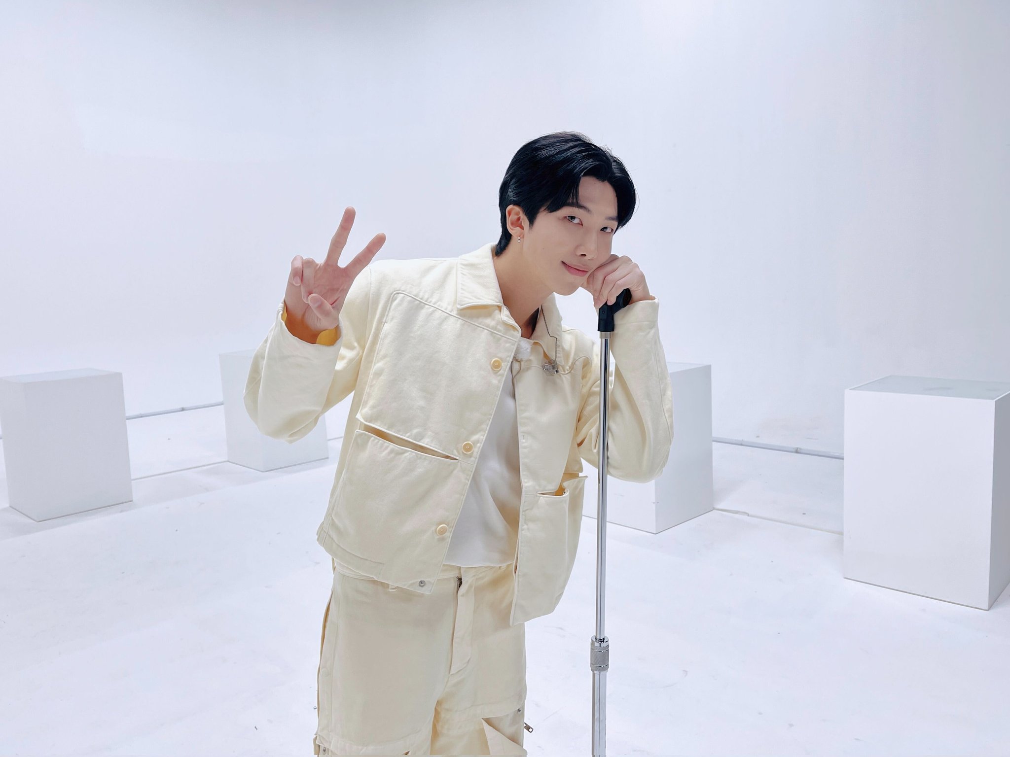 [잡담] 김남준 알엠 알감자 알몬 준돌군 엠알 정말로 사랑합니다 | 인스티즈