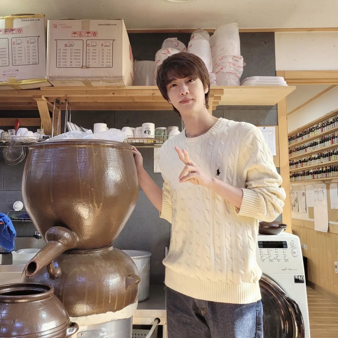 [잡담] 방탄 진 진짜 좋은 분들께 술 배우고 좋은 분들이랑 마신다 | 인스티즈