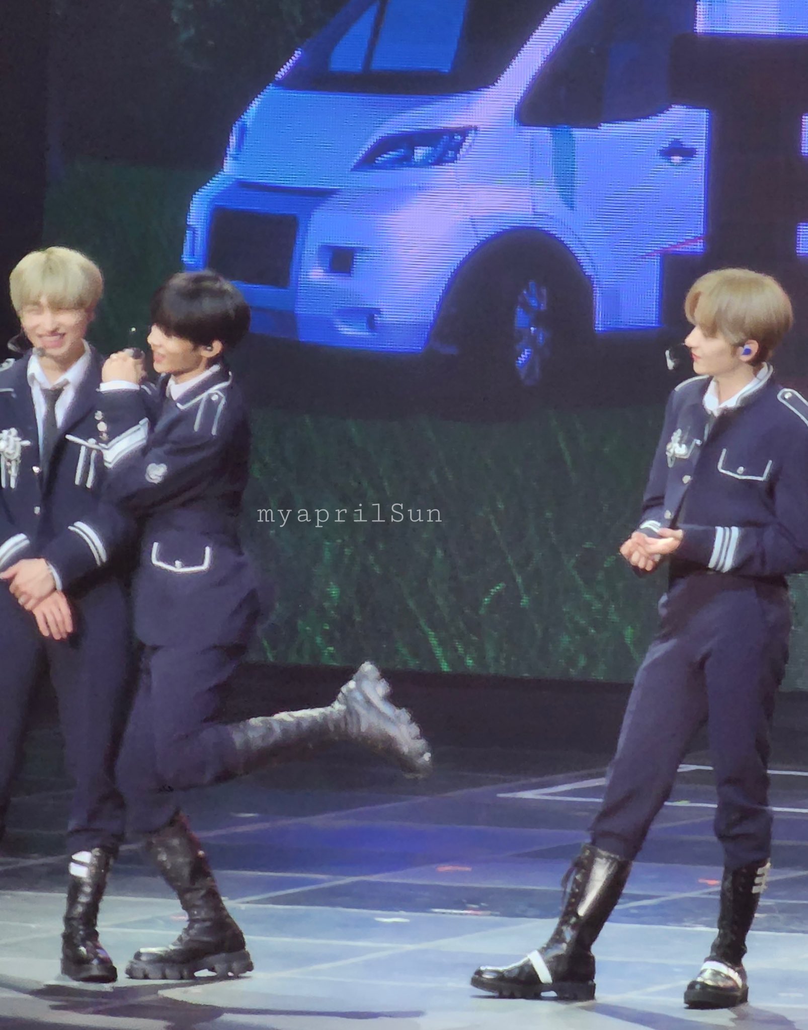 [잡담] 더보이즈 ㅅㅇ즈 맏형과 막내ㅠㅠㅠㅠㅠㅠ | 인스티즈