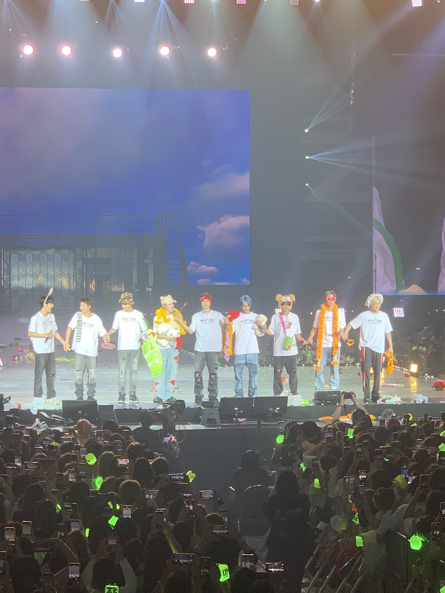 [잡담] 이게 콘서트장이야 패션쇼야 (ㅈㅇ 127) | 인스티즈