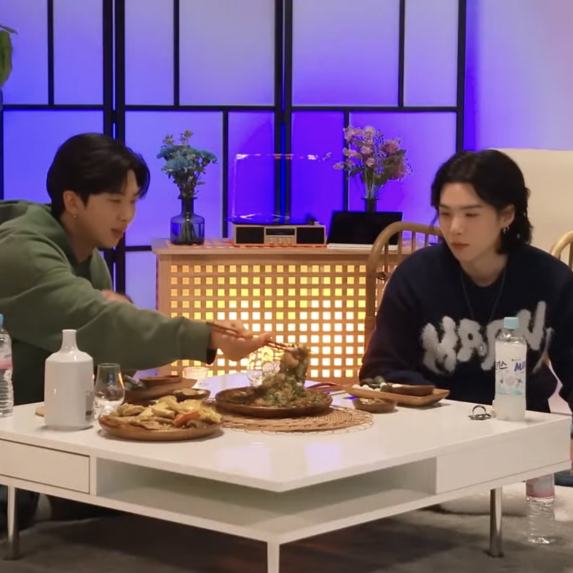 [잡담] 깻잎논쟁에 이어 부침개 논쟁 어떻게 생각해 ㅈㅇ방탄 | 인스티즈