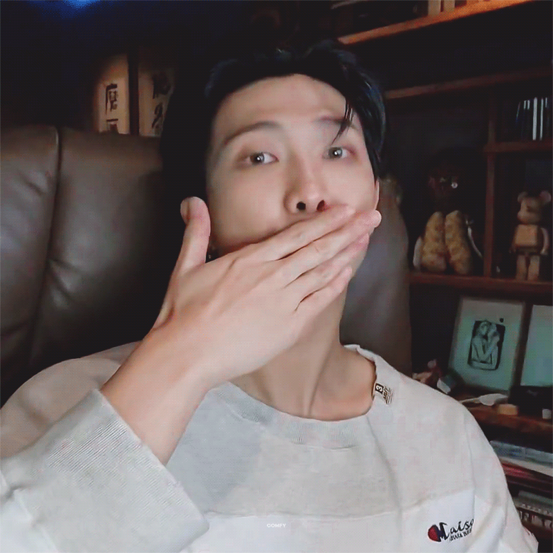 [잡담] 방탄 알엠 진짜 멋지게 생겼다는 말이 딱인 듯 | 인스티즈