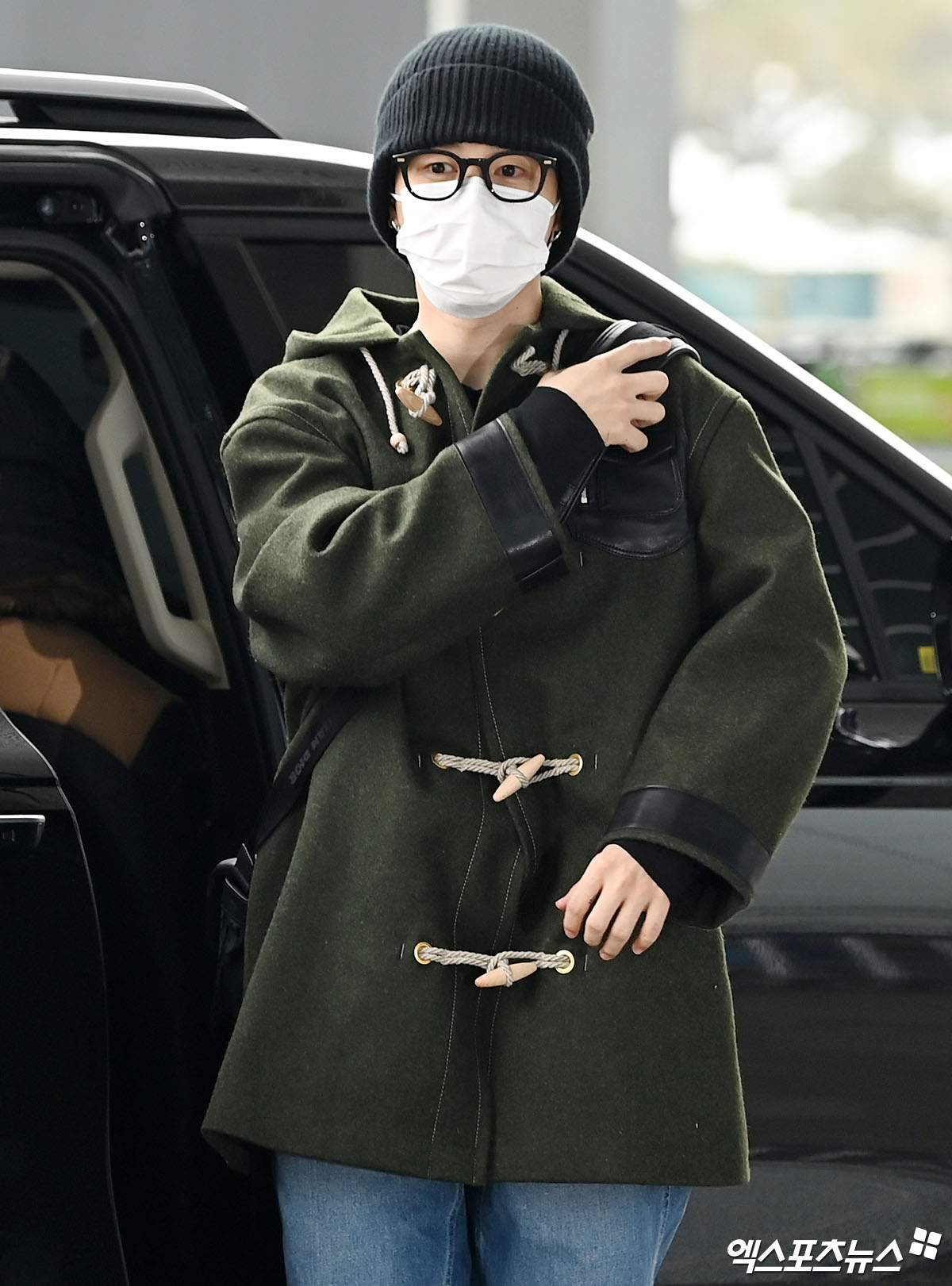 [잡담] 지민이 출국 겁나 귀엽넼ㅋㅋㅋㅋㅋㅋㅋ | 인스티즈