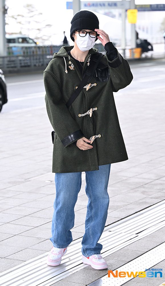 [잡담] 지민이 출국 겁나 귀엽넼ㅋㅋㅋㅋㅋㅋㅋ | 인스티즈