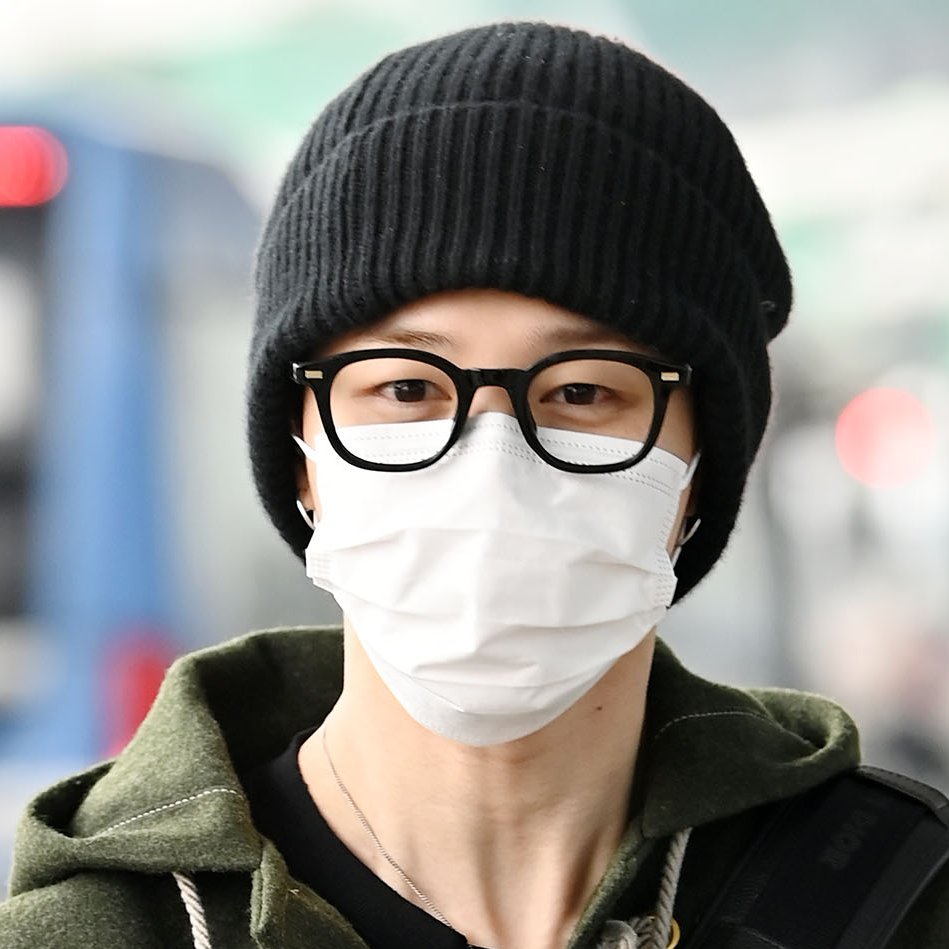 [잡담] 엥 방탄 지민 나이 먹뱉하네 걍 수능보러가는 고딩아녀? | 인스티즈