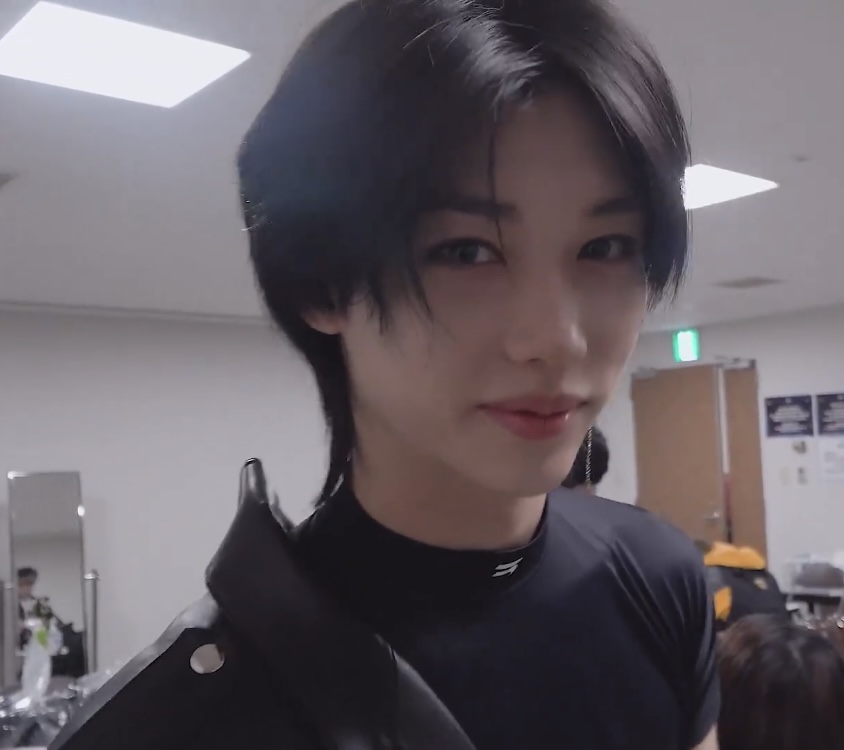 [잡담] 미쳤다 용복이 의상만 입고 노세팅인데 개개ㅐ객잘생김 | 인스티즈