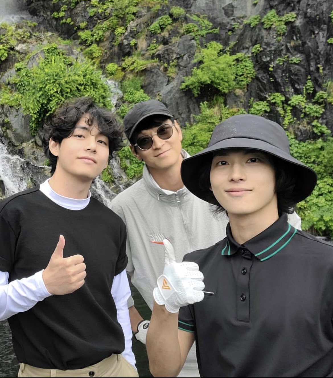 [잡담] 머야 임시완 뷔 강동원 조합 먼데 | 인스티즈