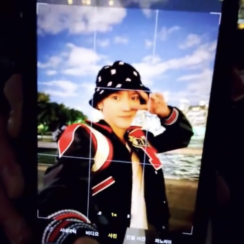 [잡담] 태용이 기본카메라로 셀카 찍는거 볼 사람... | 인스티즈