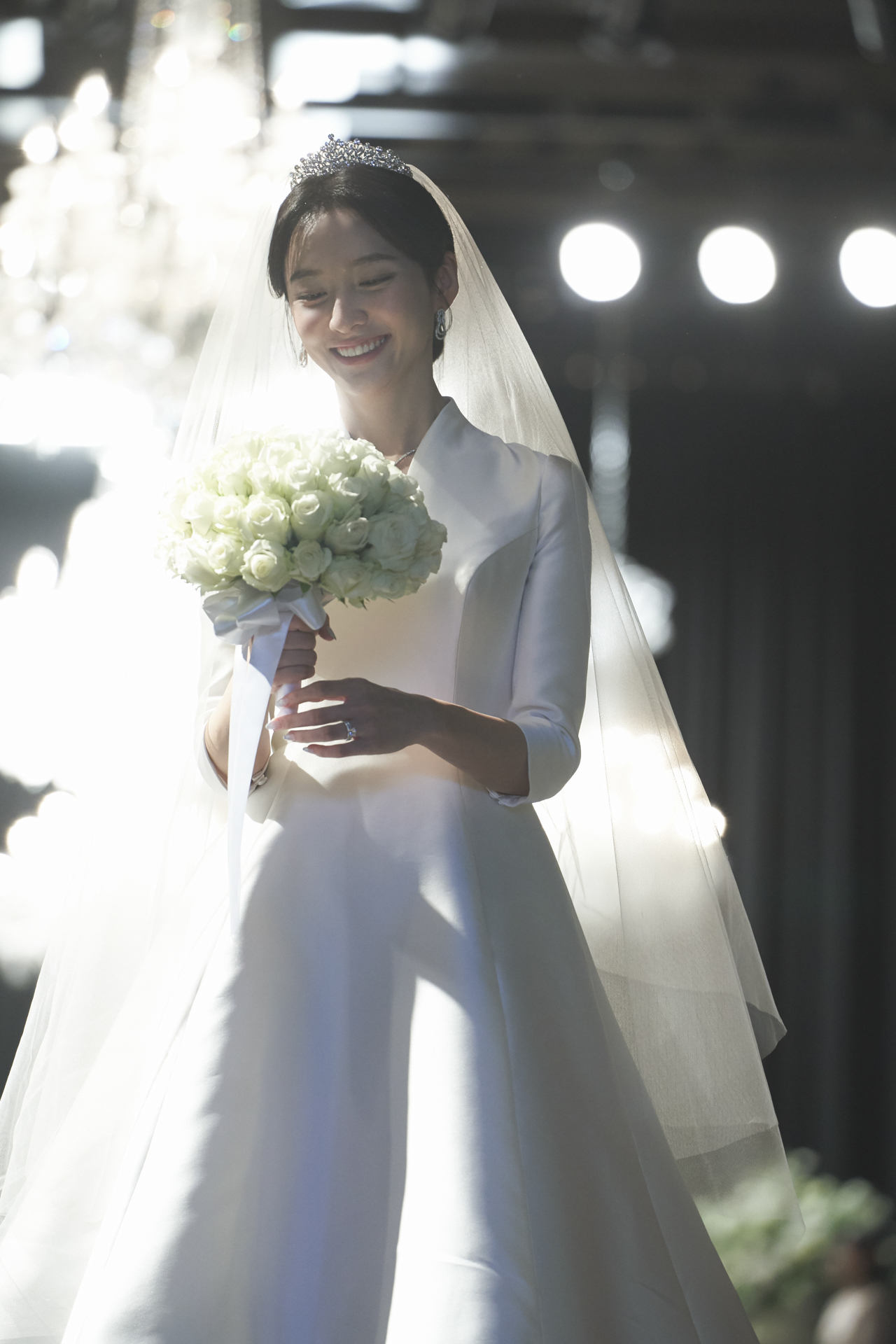 [잡담] 박지현 웨딩드레스 입은거 진짜 예쁘다 | 인스티즈