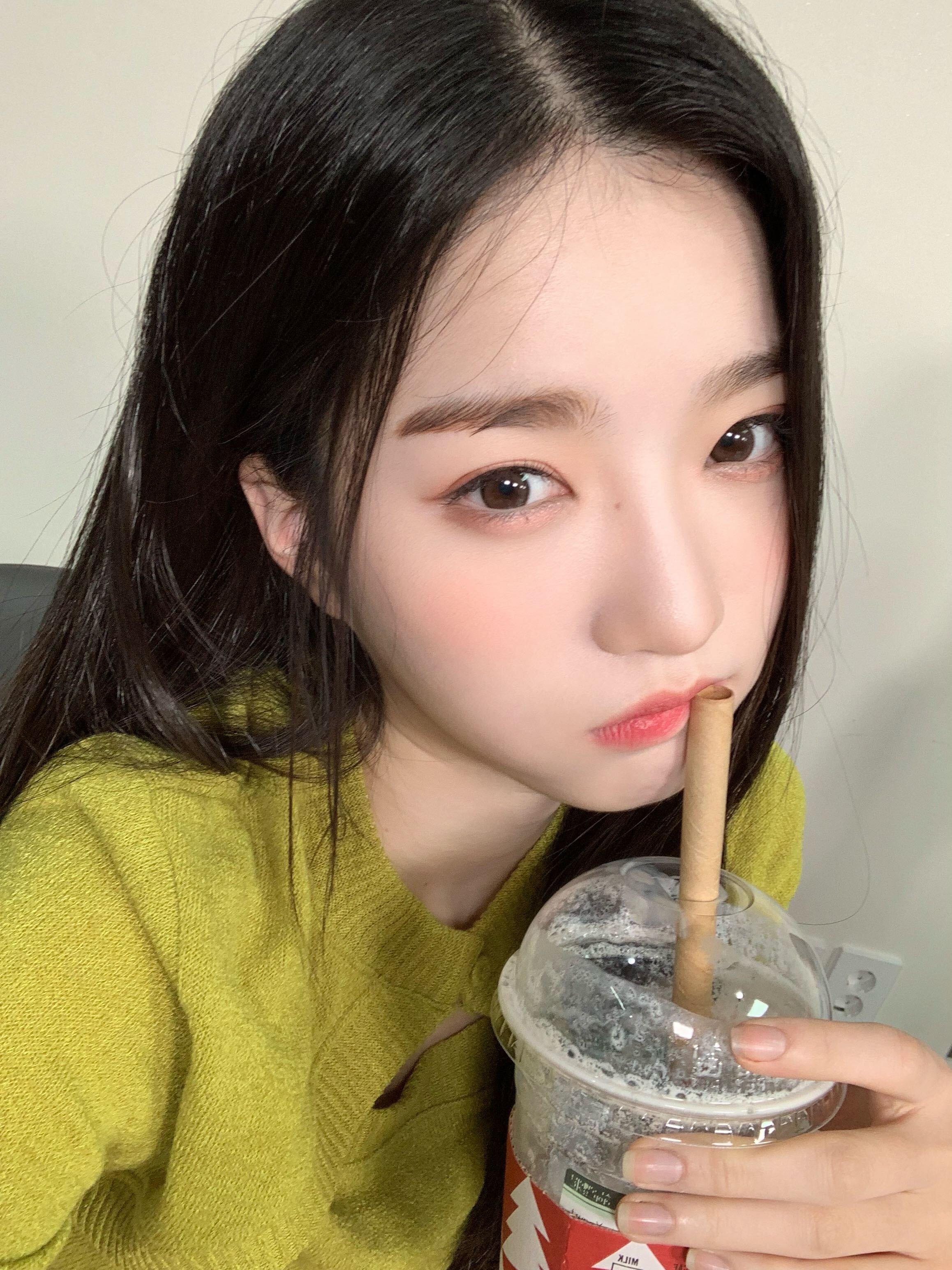 [잡담] 내가 제일 예쁘다 생각하는 신인 여돌 | 인스티즈