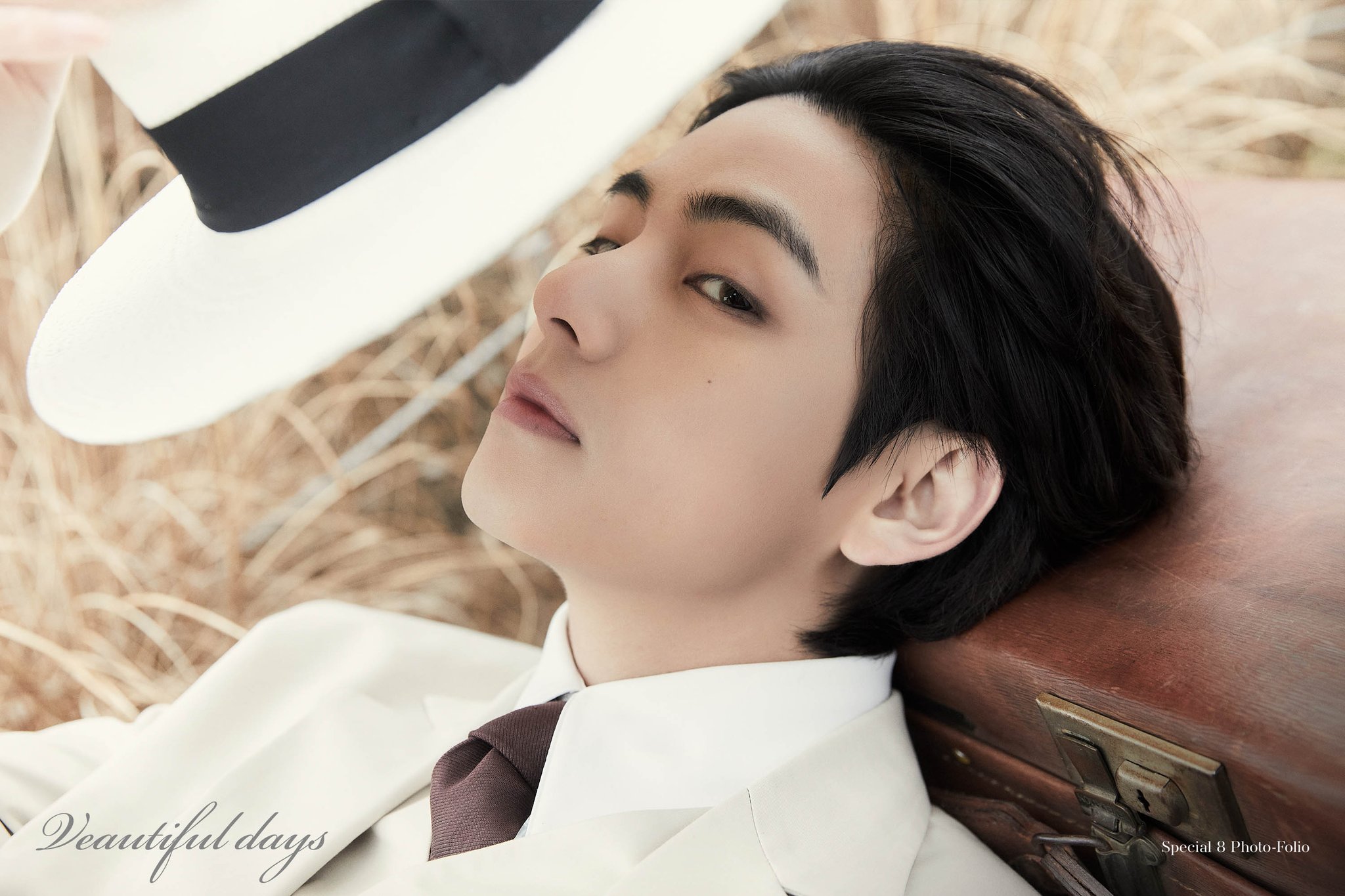[잡담] 뷔 생일화보집 표지도 떴다ㅠㅠㅠㅠㅠ | 인스티즈