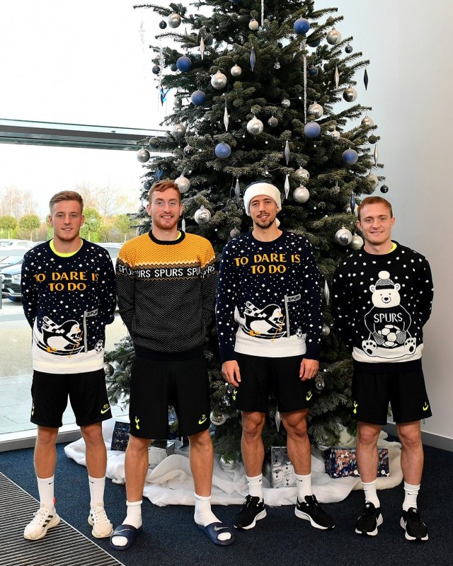 [잡담] 랑글레 산타모자? 쓴 거 귀엽다고... | 인스티즈