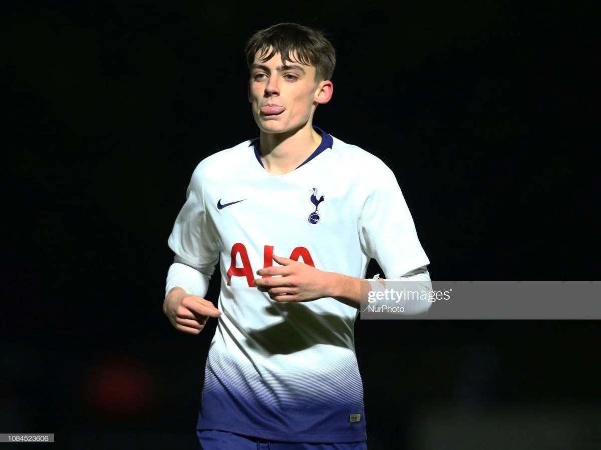 [잡담] 잘생긴 토트넘 유망주 외모나 보고가… | 인스티즈