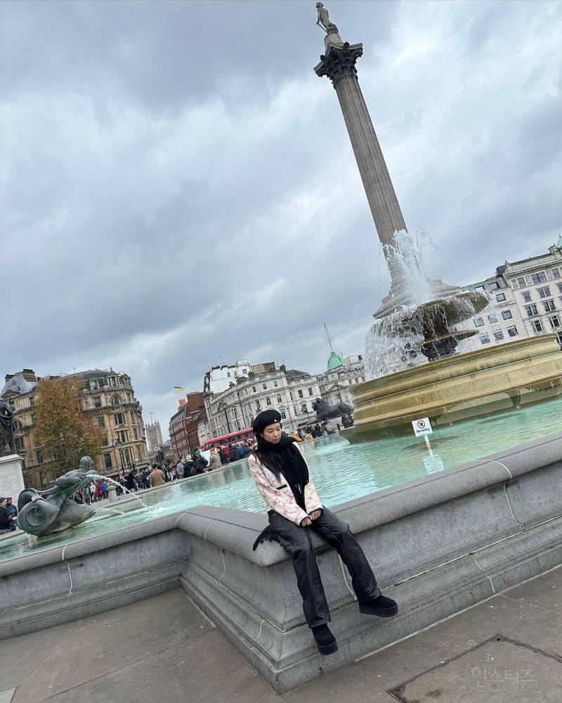 런던에서 배레모 모자 쓴 블랙핑크 제니.jpg | 인스티즈