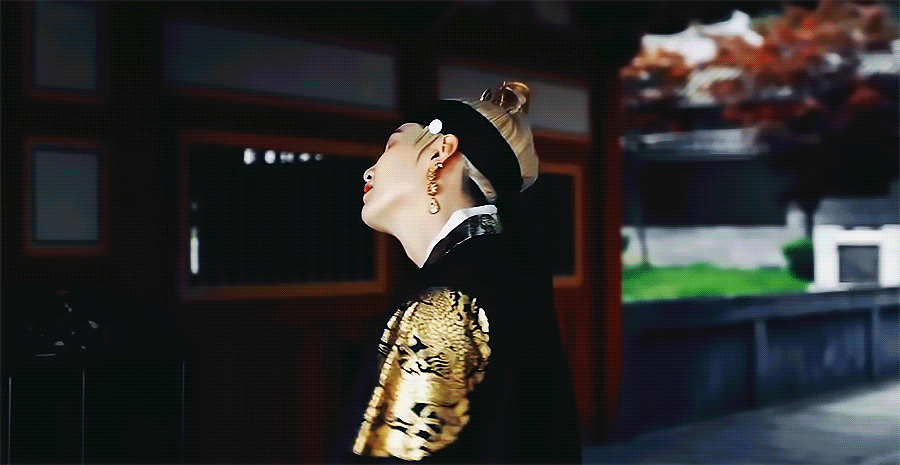 [잡담] 방탄 슈가 진짜 돌판 팬들이 환장하는 컨셉을 너무 잘 알아 | 인스티즈