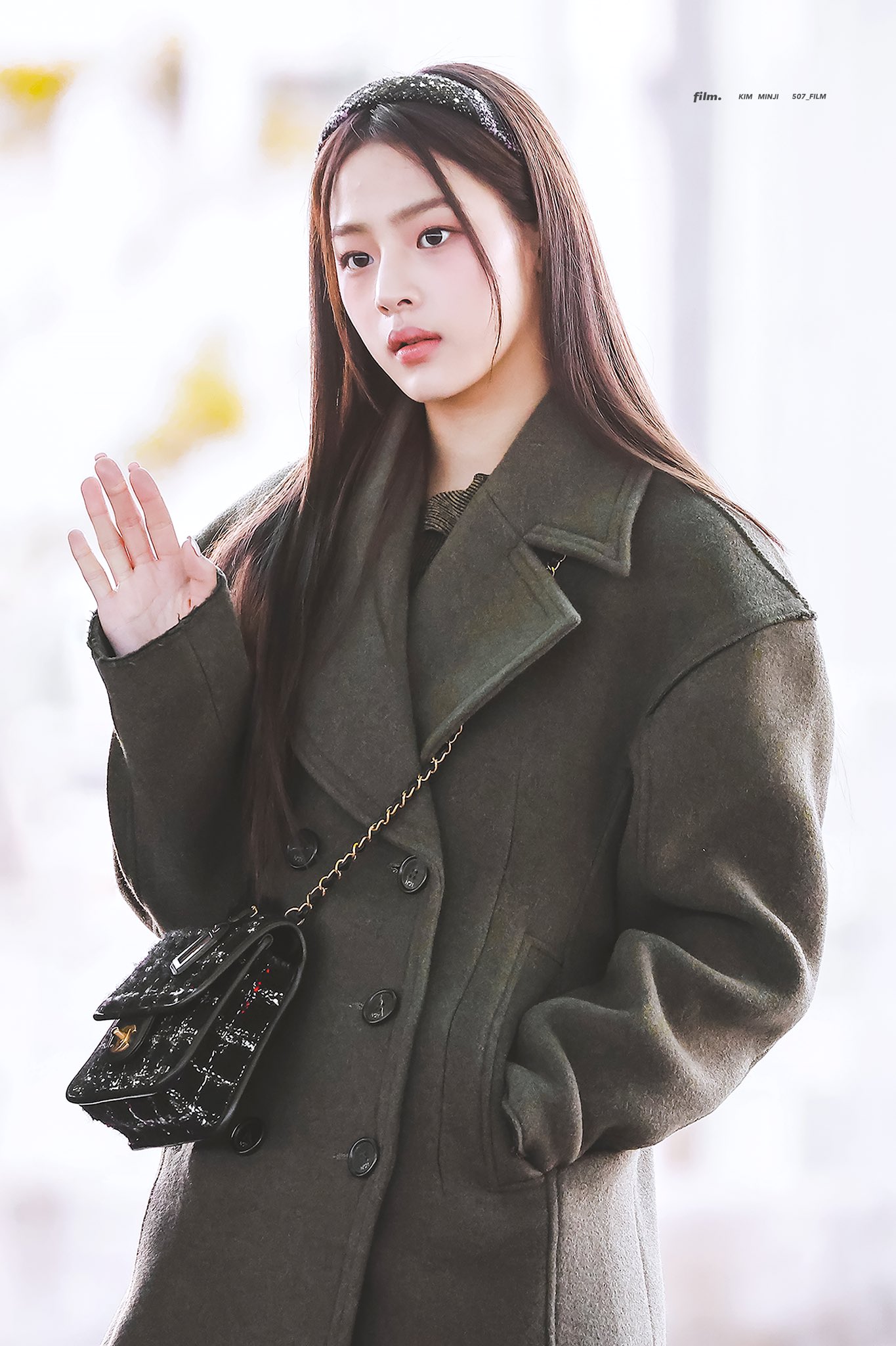 [잡담] 신나니까 김민지 언니🐻🐶 | 인스티즈