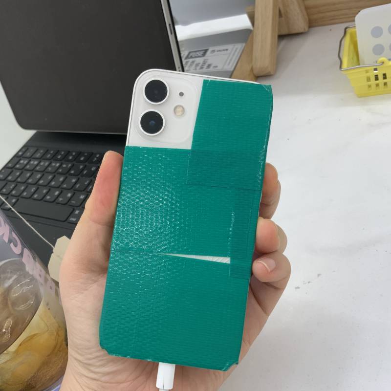 아까 아이폰 깨졌다고 한 익인데 | 인스티즈