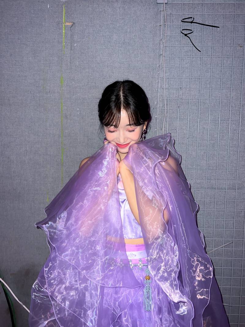 [잡담] 배수민이 입은 이 한복 진짜 나도 입고싶다 | 인스티즈