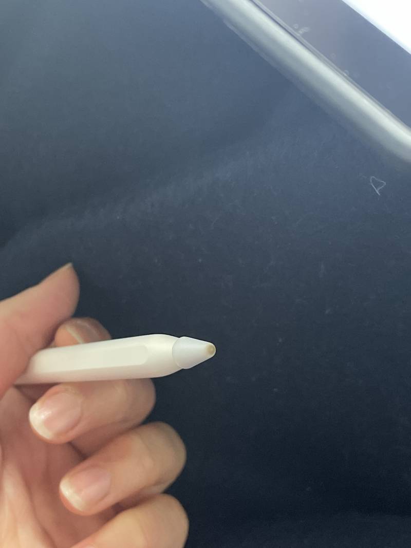 애플 펜슬 촉 커버 끝에 이렇게 변하는데 왜이러는지 아는사람 ㅠ | 인스티즈