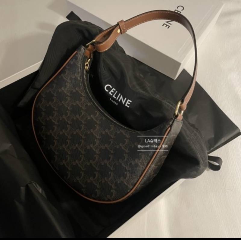 🍑대학생 첫 명품백 사는데 다들 골라주라.... 훈수도 좋아🍑 | 인스티즈