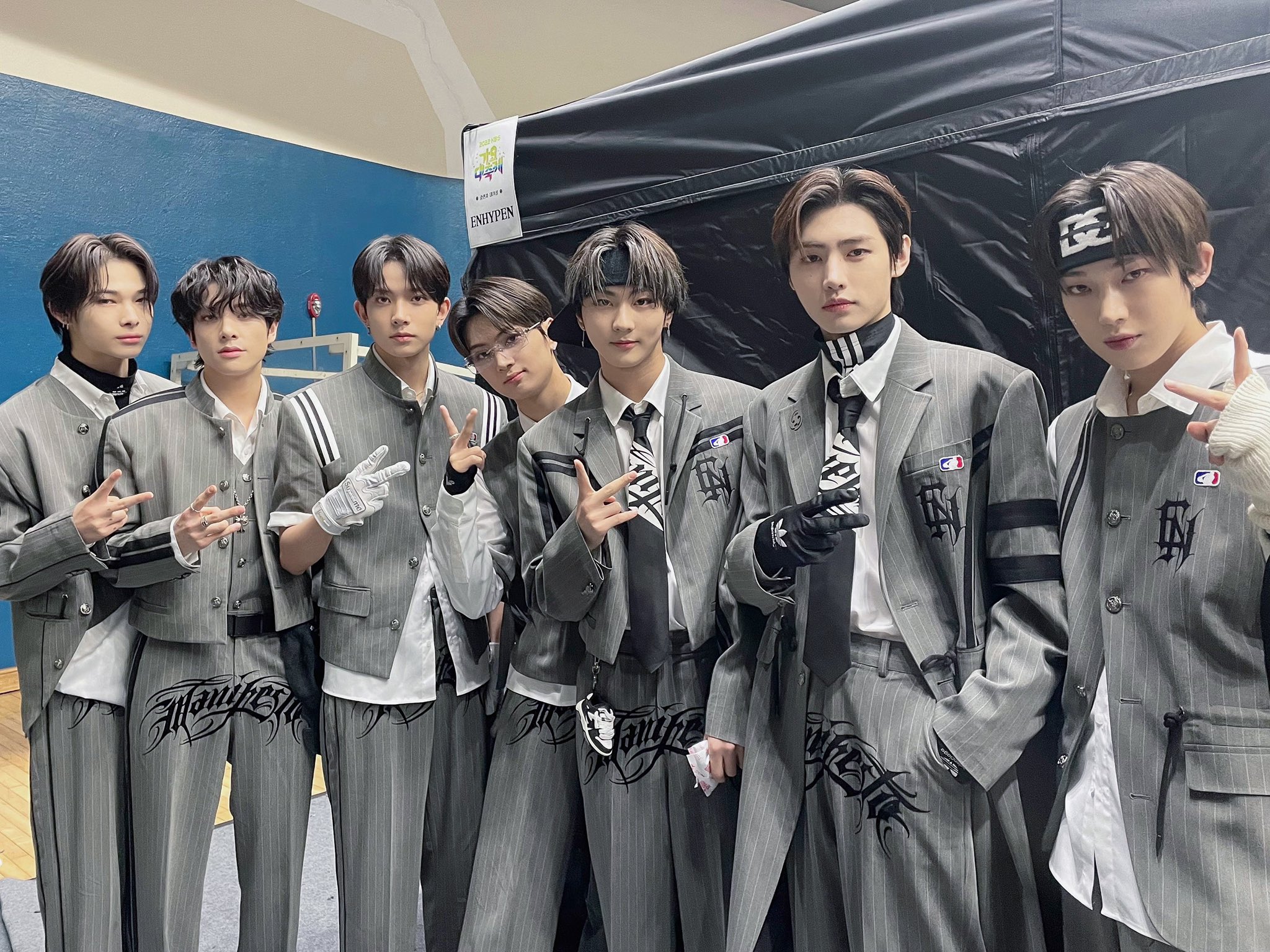 [잡담] 엔하이픈 회사는 교복에 미쳤다(좋은뜻) | 인스티즈