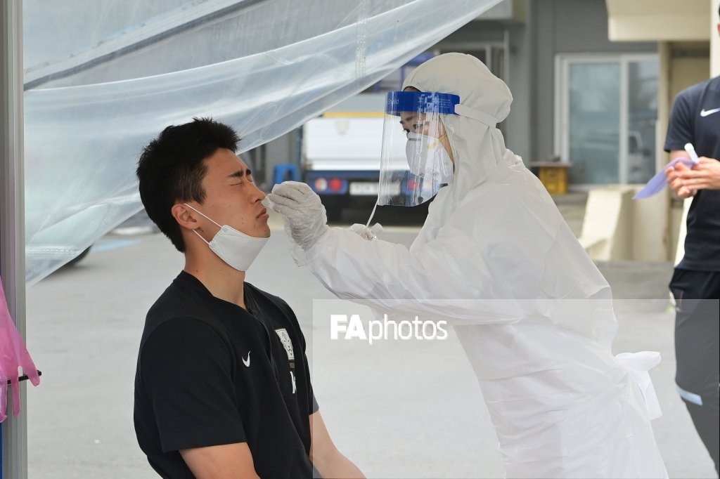 [잡담] 아나 손흥민, 이강인, 조규성 이 사진 표정 너무 귀여움 | 인스티즈