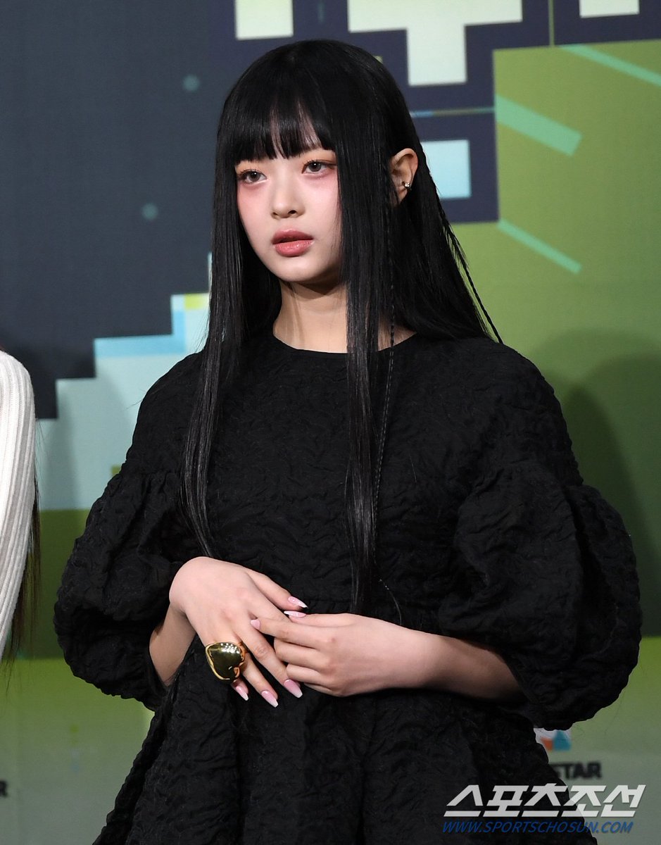 [잡담] 뉴진스 하니 무슨 인형 커마한거처럼 생김 | 인스티즈