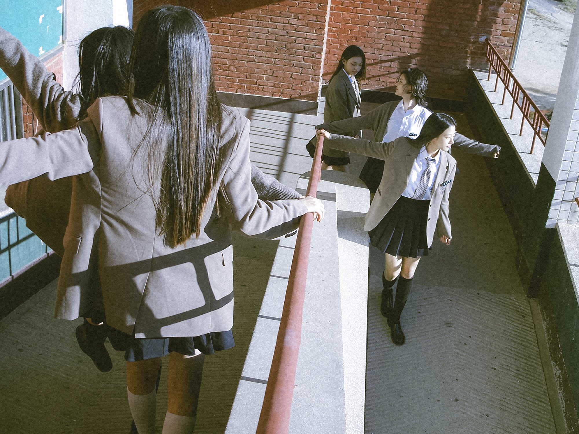 [잡담] 뉴진스 감성 어텐션 VS 디토 | 인스티즈