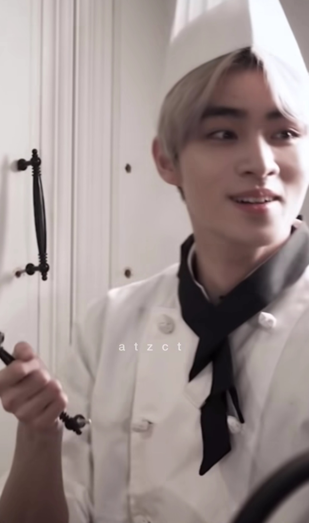 [잡담] 이분 한국아이돌이야? | 인스티즈